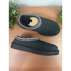 Kirkland Signature Unisex Black Shearling Slippers Size M5/W6